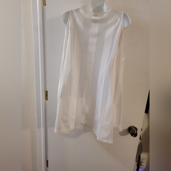 Tunic - Picture 2 of 4